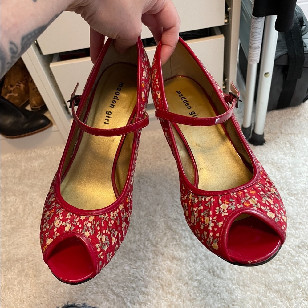 Madden Girl pinup heels